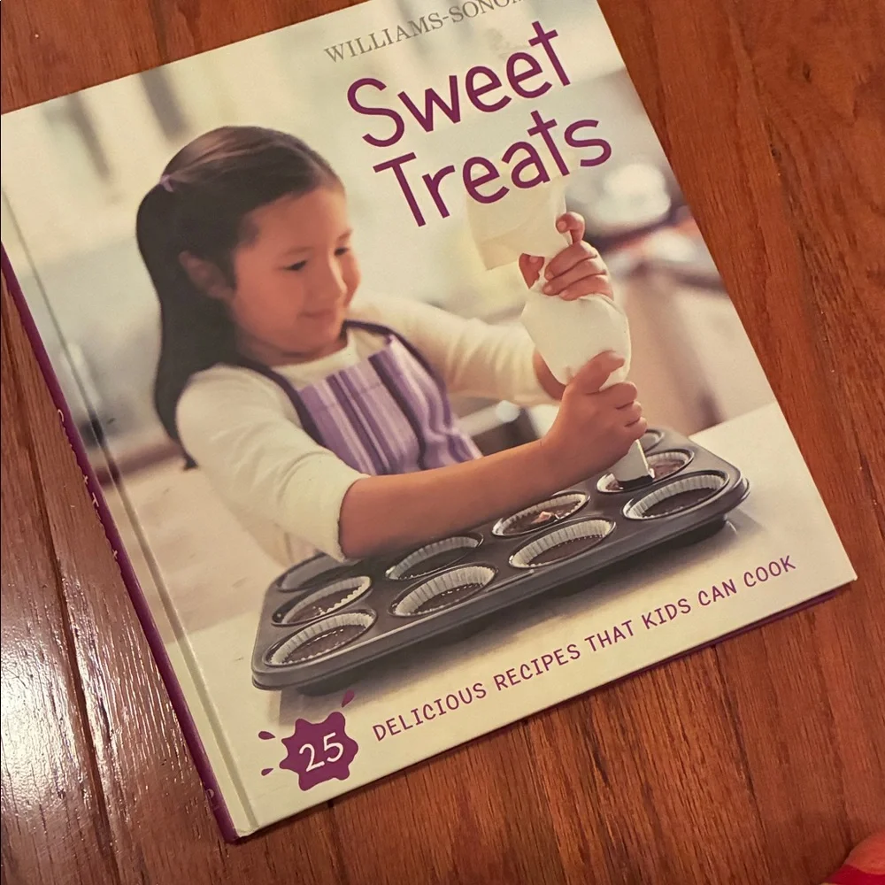 Williams-Sonoma Sweet Treats Cookbook - Purple and White